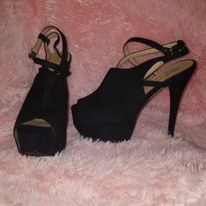 Black mule with ankle strap